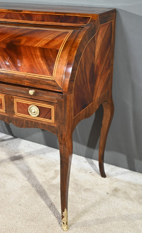 Mahogany and Rosewood Cylinder Desk, Louis XV period - 1st Part 18th century