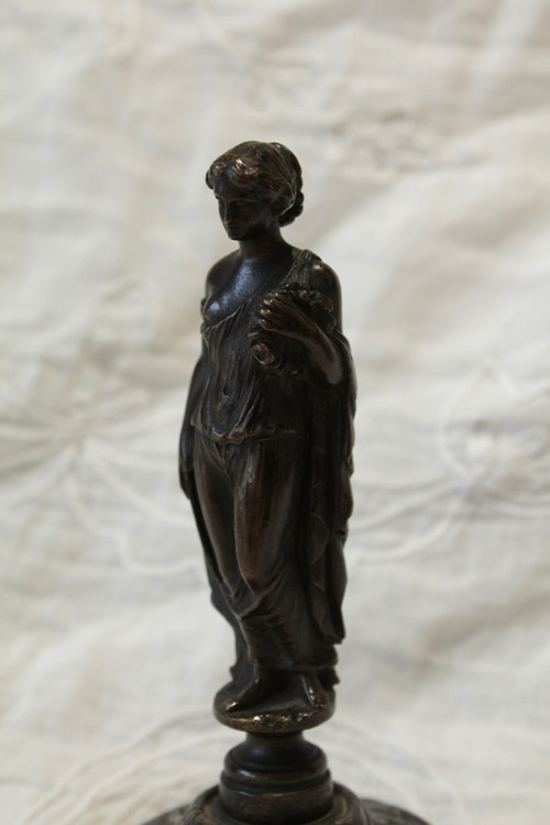 Bronze sculpture of an antique woman, late 19th century