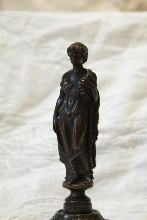 Bronze sculpture of an antique woman, late 19th century