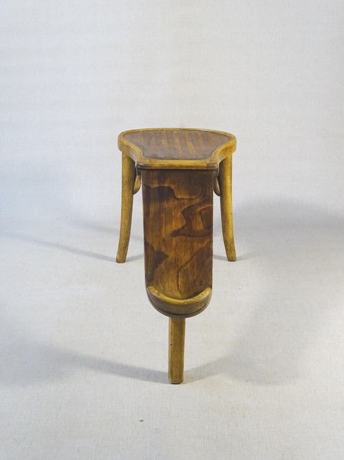 1930 bentwood "shoemaker" stool by Fischel . no Thonet