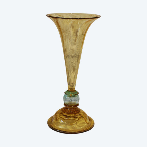 Vaso in vetro giallo e blu della cristalleria Portieux, fine XIX secolo