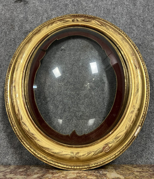 Gilded leaf frame with curved glass Napoleon III period circa 1850