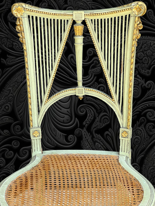 PAIRE DE CHAISES EN BOIS DES ANNÉES 1900 PEINT EN VERT ET DORÉ STYLE LOUIS XVI