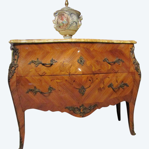 Commode Style Louis XV