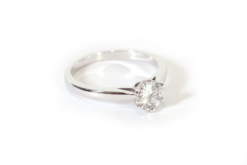 Solitaire diamond 0.70 ct ring diamond set in 18k gold, solitaire ring, bridal ring, engagement ring