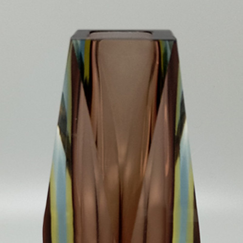 Vase étonnant des années 1960 en verre de Murano par Flavio Poli pour Seguso. Fabriqué en Italie