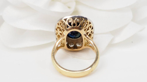 Two-tone gold, sapphire and diamond pompadour ring