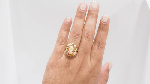 Vintage ring in yellow gold and cameo