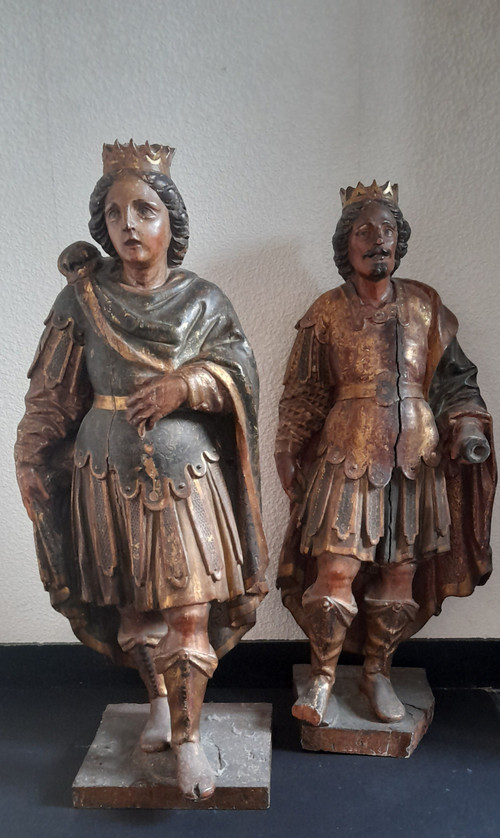 Paire de statues en bois sculptées  polychrome  fin XVIIIe  siecle