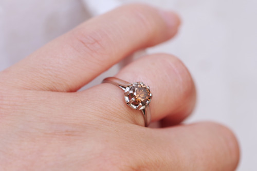 Fancy brown diamond ring in platinum, fancy deep brown diamond