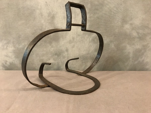 Support, wrought iron pot holder from the 19th century