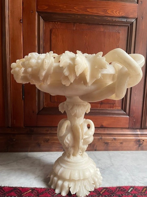 Large alabaster bowl, late 19th century, early 20th century