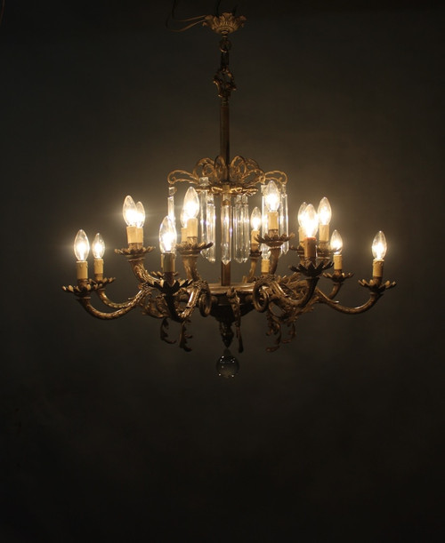 16-Light Bronze Chandelier With Pendants