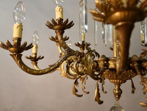 16-Light Bronze Chandelier With Pendants