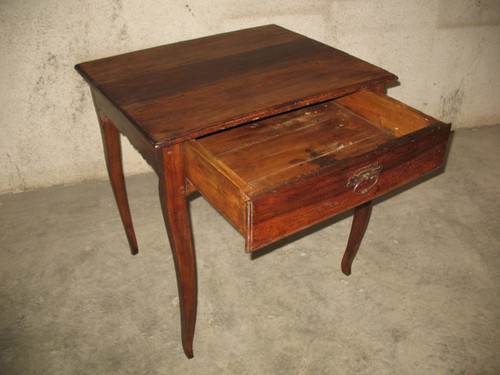 Small writing desk Louis XV period 18th century in walnut with a large drawer