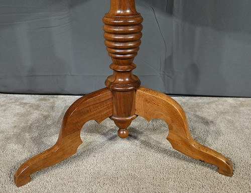 Walnut Pedestal Table, Louis-Philippe period – 1st part 19th century