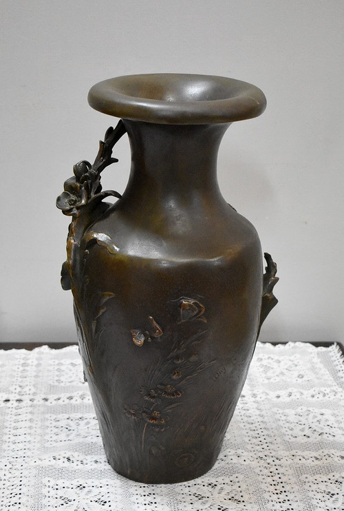 Paire de vases en Régule signés A. Moreau - XIXe