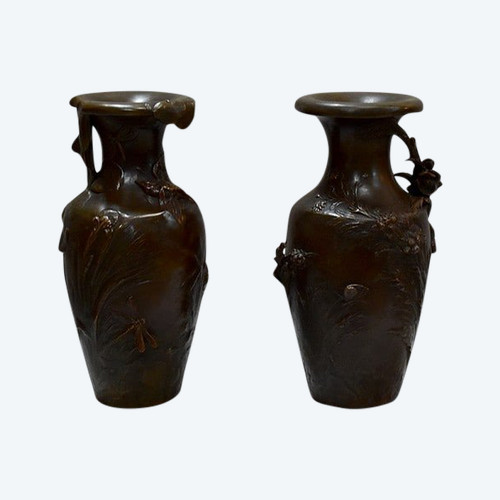 Paire de vases en Régule signés A. Moreau - XIXe