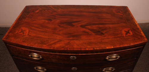 A Small Mahogany Chest Of Drawers With Inlays - 18th Century