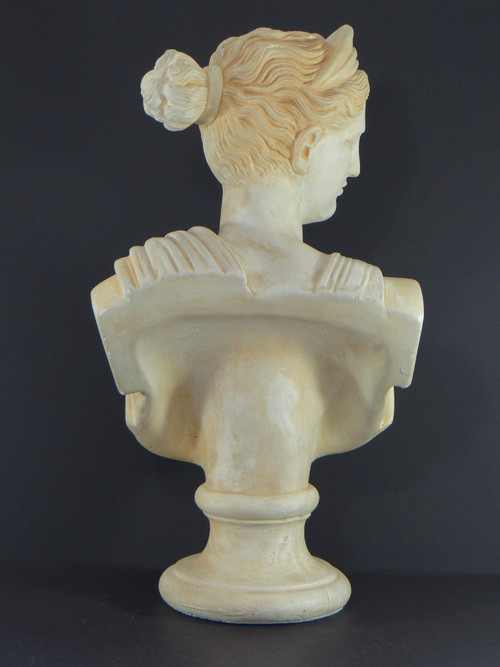 France, Années 1950/1960, Buste En Plâtre Figurant Aphrodite, Déesse Antique Grecque.