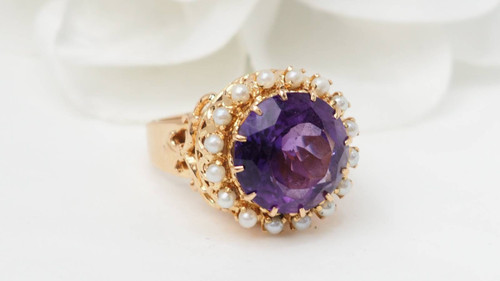 Vintage ring in rose gold, amethyst and fine pearls