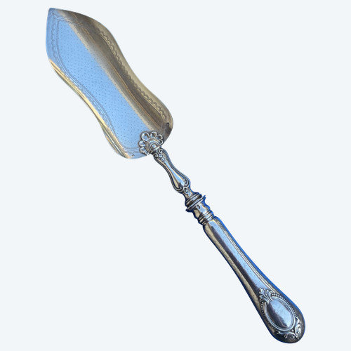 Service shovel.