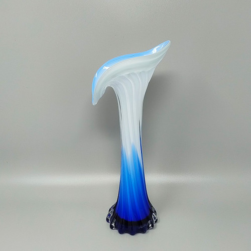 1960 Stupefacente vaso "Calla Lily" di Jack in the Pulpit in vetro di Murano.