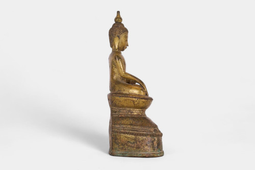 Shan Buddha aus vergoldeter Bronze.