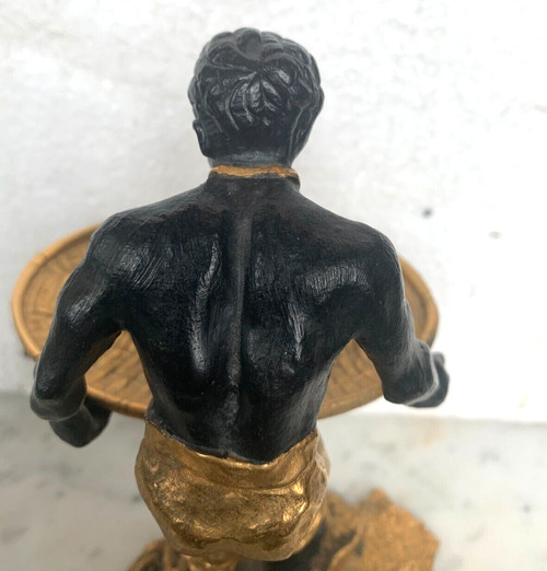 "L'homme au panier tressé " Groupe en bronze a double patine XX siècle