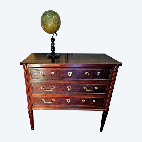 Small Louis XVI mahogany chest of drawers 19 ème