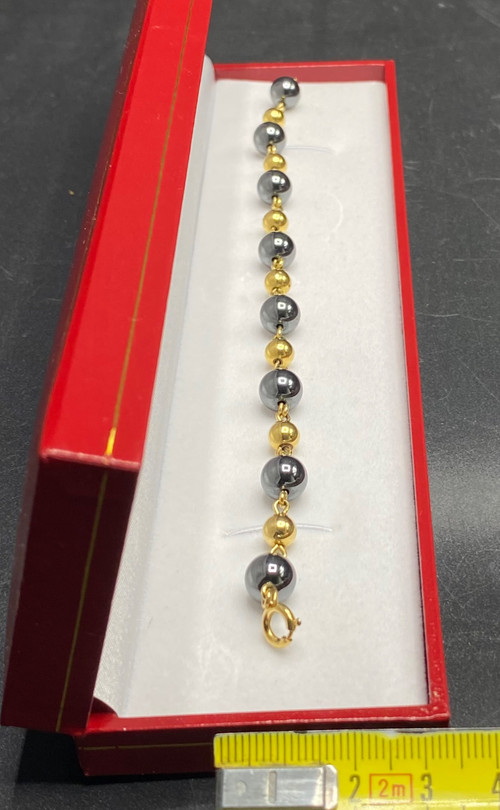 Gold-plated and onyx bracelet