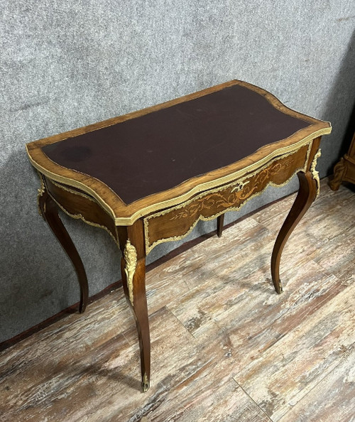 Louis XV style curved desk in precious wood marquetry circa 1880