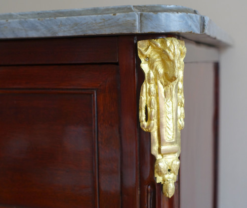 Louis XVI Directoire chest of drawers, speckled mahogany, Turquin marble - 18th century 113cm x 89.5cm