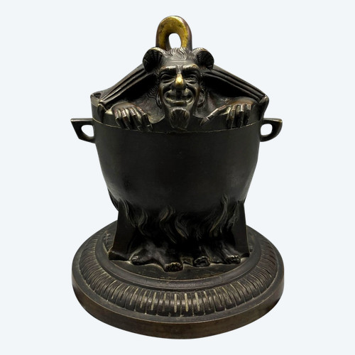 TOBACCO POT - European work - Circa 1900