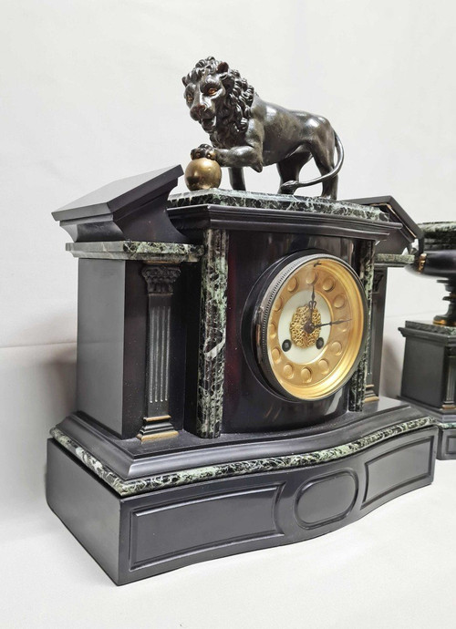 Medici Lion Architectural Clock with Cassolettes