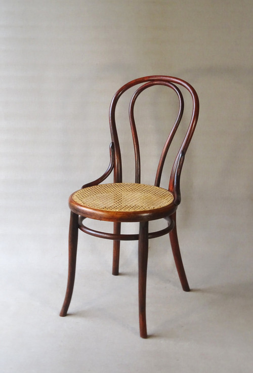 Chaise Thonet N° 18 teinte acajou, cannage neuf, 1890