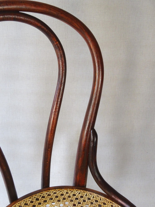 Chaise Thonet N° 18 teinte acajou, cannage neuf, 1890