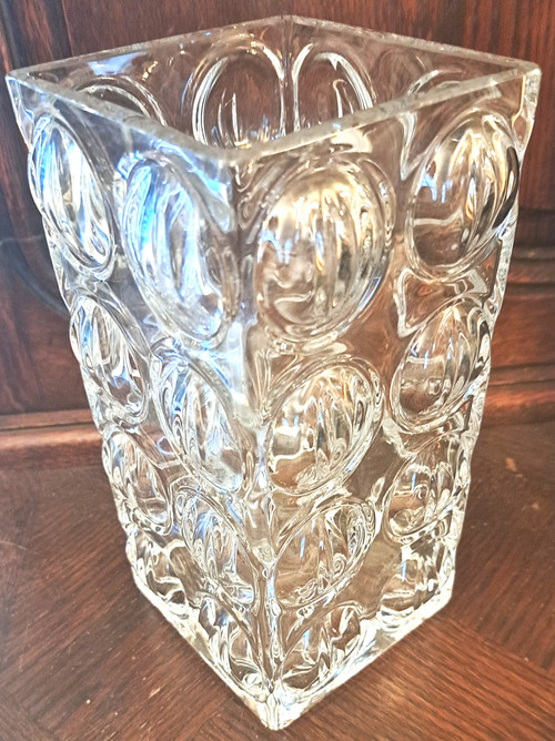 Square transparent vase in heavy geometric crystal France 1970s