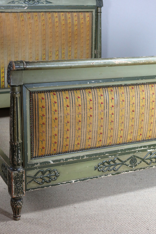 Directoire Bed