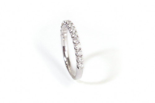 Half-eternity band in 18 karat white gold, brilliant cut diamonds, vintage jewelry, pre-owned ring