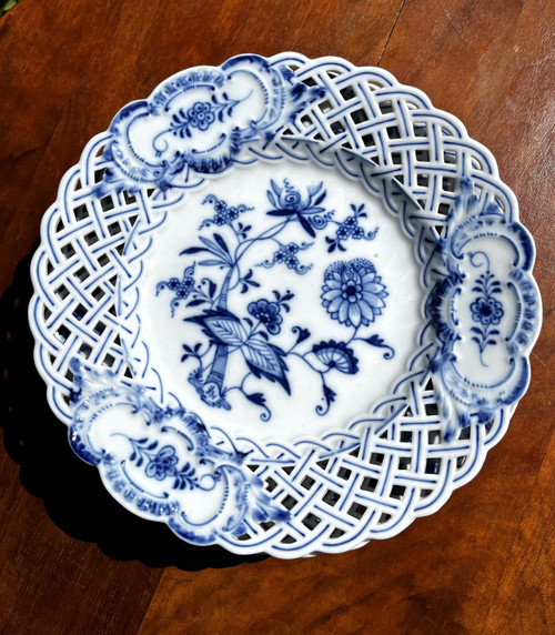 5 Meissen plates