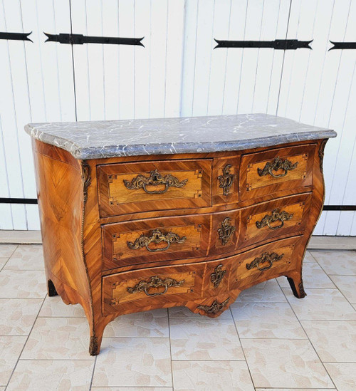 Louis XV all sides curved chest of drawers 18th century