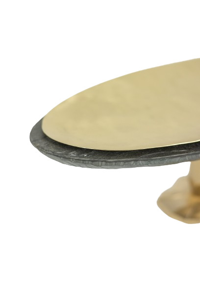 “Pitoin” bowl in hammered brass slate. Contemporary Work.  LS5954637Y