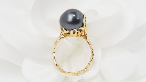 Openwork Ring In Yellow Gold And Tahiti Pearl