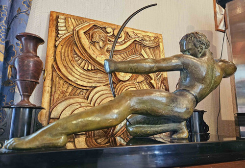 Salvator Riolo Art Deco Bogenschütze aus patinierter Bronze