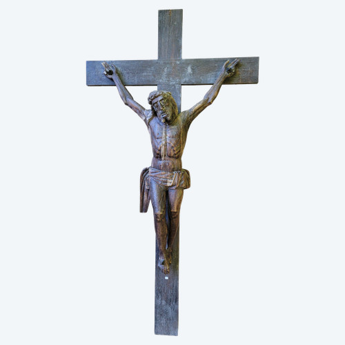 Grand christ en bois sculpté tête inclinée ceinte d'une couronne d'épines XVII siècle