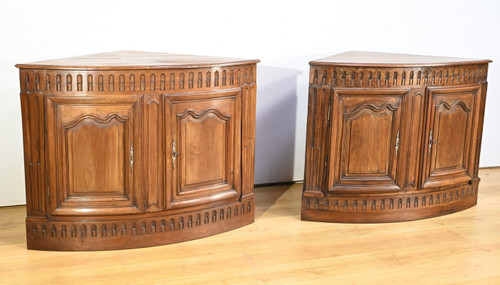 Pair of Important Walnut Property Corners, Regency Style – 18th Century