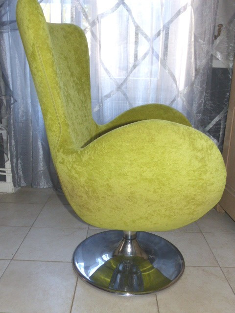 Egg swivel armchair Arne Jacobsen 70s 80s