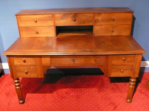 Louis-Philippe period walnut tiered desk