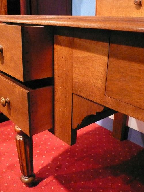 Louis-Philippe period walnut tiered desk